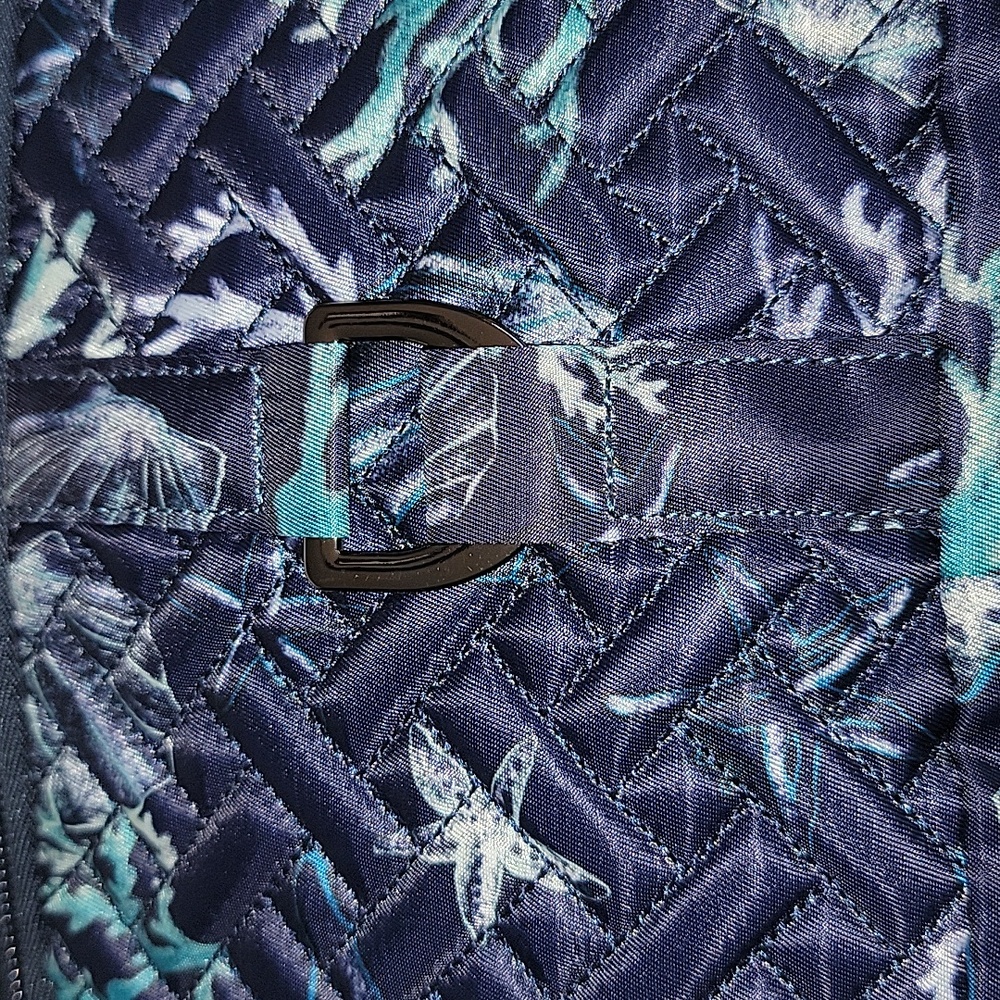 LUG CAROUSEL XL RFID QUILTED CROSSBODY/SHOULDER BAG - Picture 8 of 16